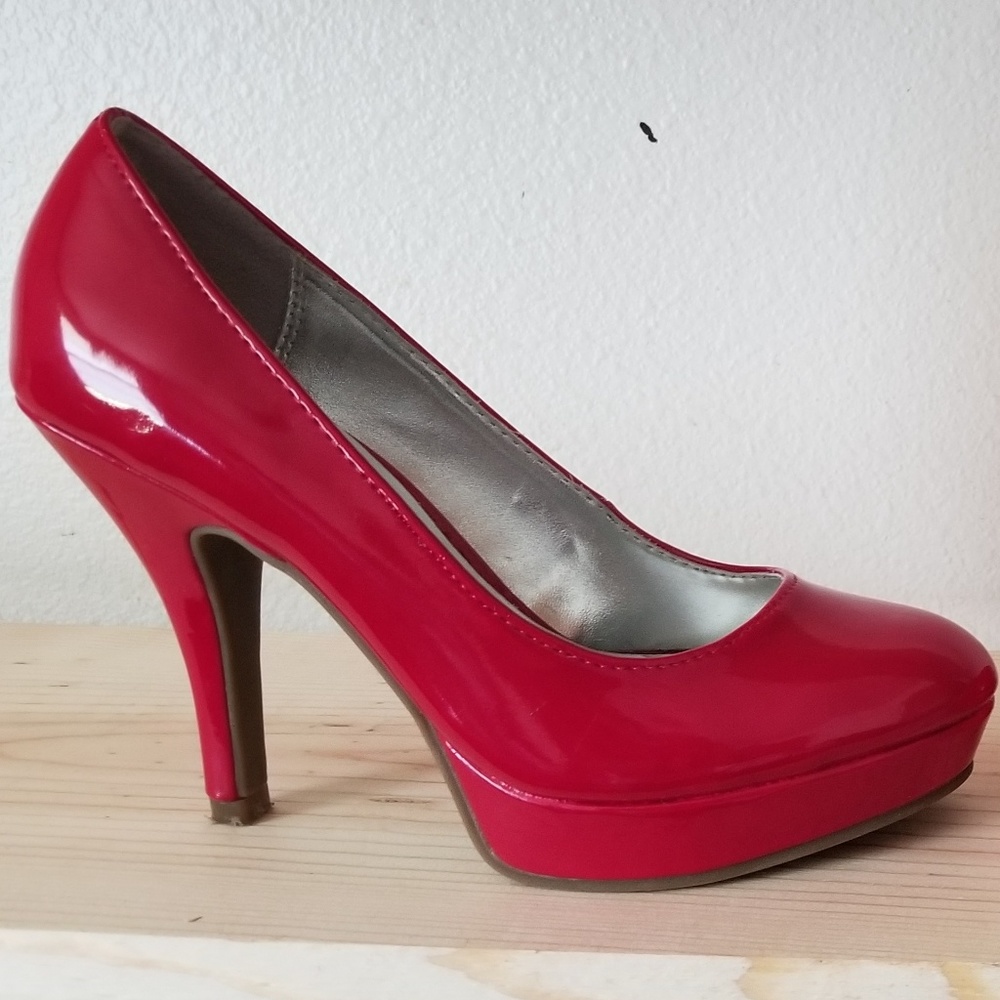 Pumps - Picture 6 of 7